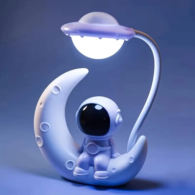 Luminária Noturna Astronauta LED com Design de Lua